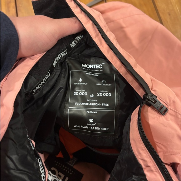 Montec pink women’s dune ski jacket size extra small - Picture 9 of 11